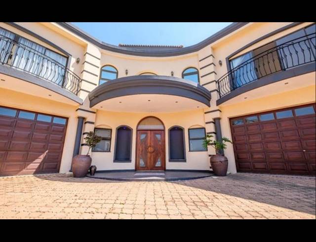 6 BEDROOM HOUSE FOR SALE IN BASSONIA